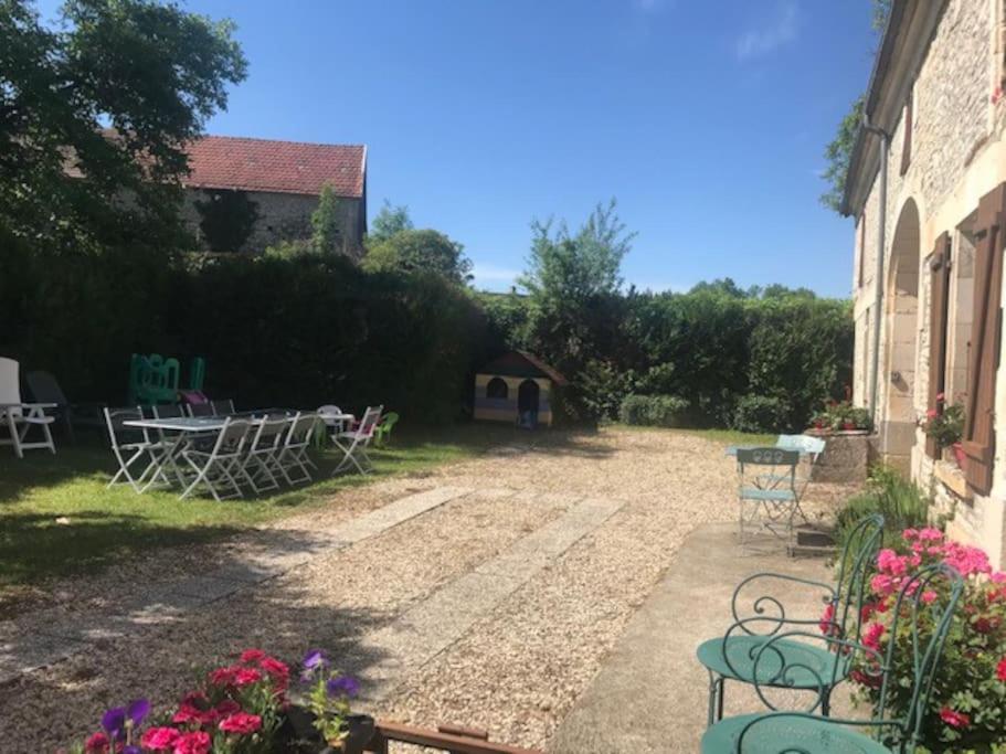 Villa Longere Campagne 10 Pers. Proche Guedelon Sougeres-en-Puisaye Exterior foto